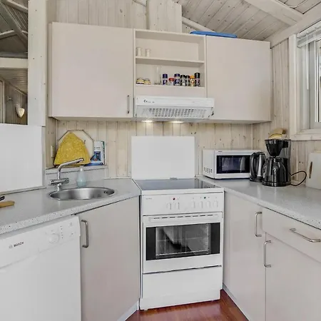 Vakantiehuis Stunning In Sydals With Sauna