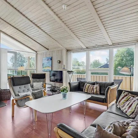 Stunning In Sydals With Sauna Vakantiehuis Skovmose